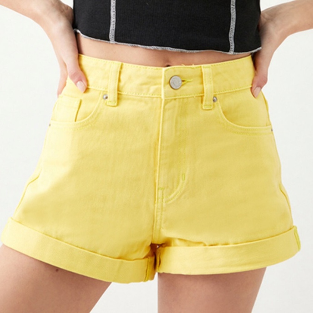 Pacsun yellow mom shorts